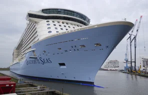 Ausdocken der Ovation of the Seas