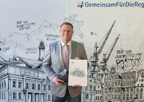 Ausbilder Karsten Beyer von der NEPTUN WERFT