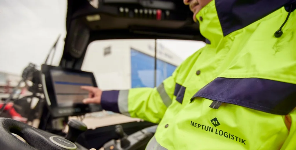 neptun_logistik_im_einsatz_gross neptun_logistik_im_einsatz_gross